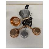 Measuring cups