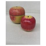 Wooden nesting apples