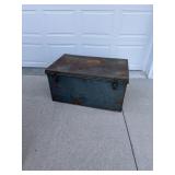 Metal blanket chest