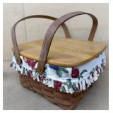 1988 longaberger basket with protector, liner,