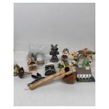 Ducks birds, dogs, miscellaneous lot