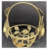 Metal leaf pattern basket