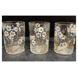 (3) daisy pattern tumblers