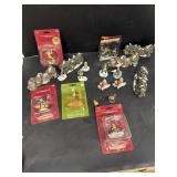 Santas workshop colonial Village accessories