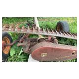 IH Sickle Bar Mower, Pull-type, 7'