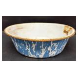 Blue and white enamel bowl