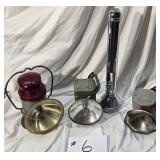3 Vintage Delta Lanterns & 1 Wizard Flashlight