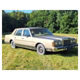 1989 Lincoln Town Car Signature Series
