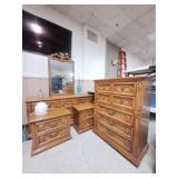 Thomasville Matching Queen Bedroom Suite