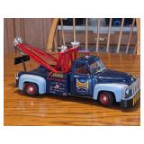 1953 Ford Road Legends Die-Cast Tow Truck