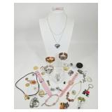 Costume Jewelry: Pins, Bracelets, Earrings & More
