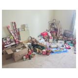 Christmas Decor, Thomas Kinkade, Precious Moments