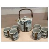 VINTAGE SAKI SET