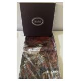 COLLECTIBLE W/CASE-CHECK IT OUT