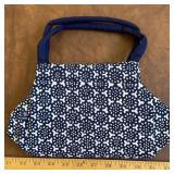 LADIES HAND BAG/PURSE-CHECK OUT THE PIC