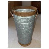 Metal 20ï¿½ tall