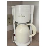 GEVALIA KAFFE MAKER W/DECANTER