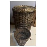 HAMPER W/MATCHING TRASH CAN