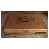 VINTAGE WOODEN CIGAR BOX-"BELMONDO"/DOMINICAN