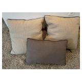 ACCENT PILLOWS-ASSORTED(2+1)