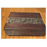 MUSICAL JEWELRY BOX