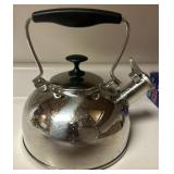 CHANTEL TEA KETTLE-1.8 QUART