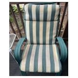 PATIO CHAIR W/CUSHION