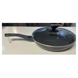 SKINNYGIRL SKILLET W/GLASS LID_APPROX. 16"