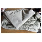 TWIN BEDSPREAD W/PILLOW SHAM