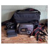 VIDEO RECORDING CAMERA W/CASE & ACCESSORIES