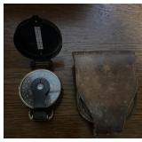 VINTAGE COMPASS W/LEATHER POUCH VINTAGE COMPASS W/LEATHER POUCH