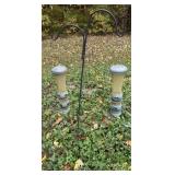 DOUBLE SHEPHERDS HOOK W/(2)BIRD FEEDERS-CHECK IT