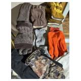 GLOVES-ASSORTED/CHECK OUT THE PIC