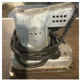 BLACK & DECKER FINISHING SANDER