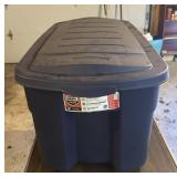 STORAGE TOTE W/LID-CHECK OUT THE PIC