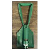 FOLDING DIRT SHOVEL FOR CAMPING