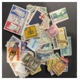 COLLECTION OF UNITED STATES OSTAGE STAMPS-ASSORTED COLLECTION OF UNITED STATES OSTAGE STAMPS-ASSORTED