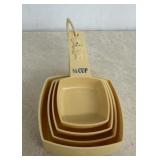 PILLSBURY COLLECTIBLE-MEASURE SCOOP SET/PLASTIC