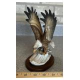 DECOR STATUE-EAGLE/CHECK OUT THE PIC
