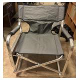 COLEMAN FOLD UP CHAIR W/SIDE TRAY