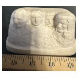 SOUVENIOR ITEM-"MOUNT RUSHMORE"