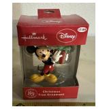 "DISNEY" COLLECTIBLE ORNAMENT-NIB