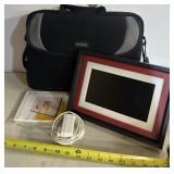DIGITAL PHOTO FRAME-CHECK OUT THE PIC
