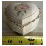 "MUSICAL" RING BOX-WORKS