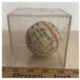 COLLECTIBLE BASEBALL W/SIGNATURES-CHECK OUT THE