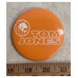 3" CONCERT COLLECTIBLE PINBACK-"TOM JONES"