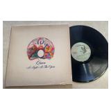 VINYL RECORD ALBUM W/GATEFOLD JACKET-"QUEEN"