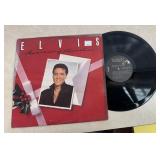 "ELVIS" RECORD ALBUM-"MEMORIES OF CHRISTMAS"