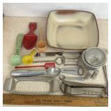 ITEMS FROM THE PAST-ASSORTED/CHECK OUT THE PIC