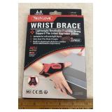 WRIST BRACE-NEW